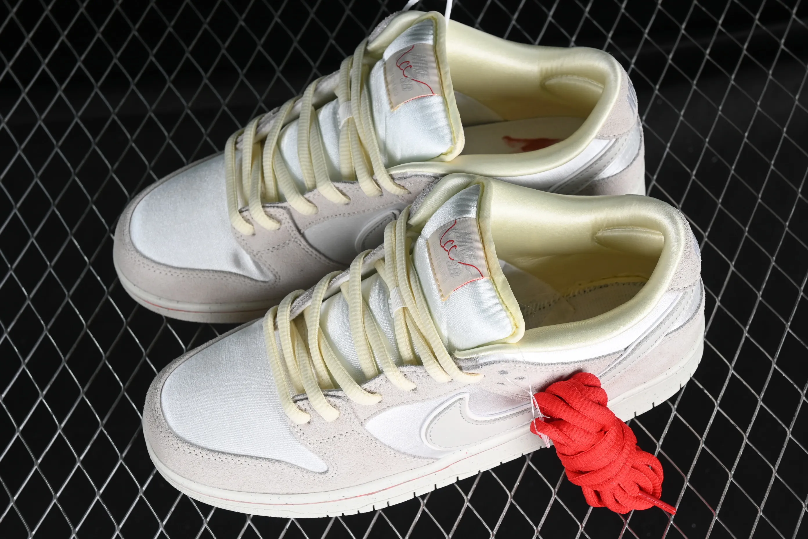 All categories Nk SB Dunk series Nk SB Dunk Low low-top sneakers F version Nk SB Dunk Low 2024 Valentine's Day theme SB low-top casual sneakers FZ5654-100